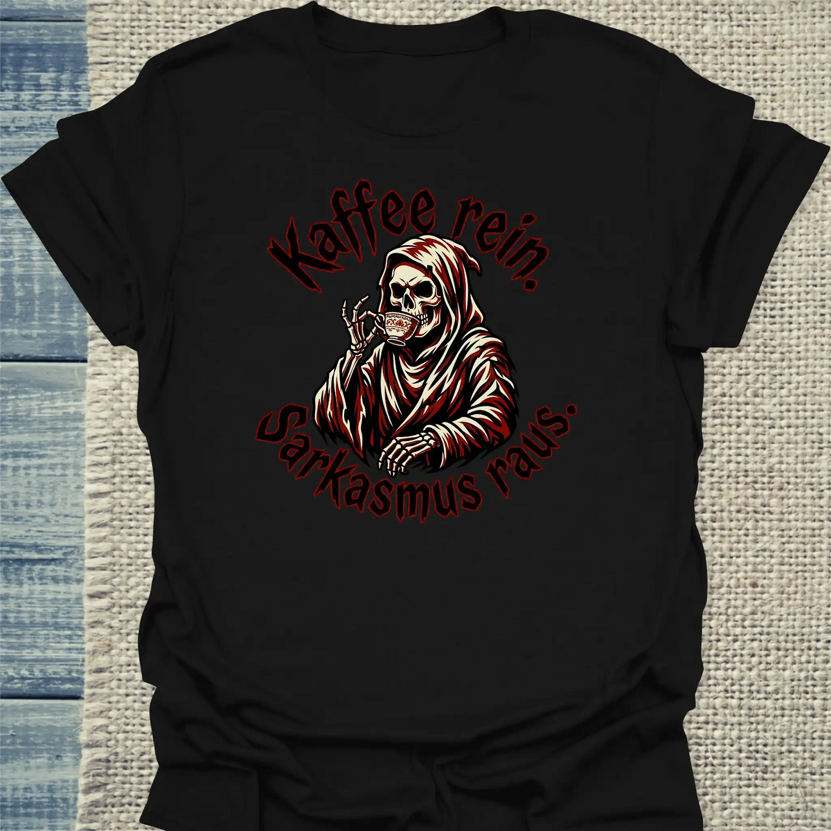 T-Shirt - Kaffee rein. Sarkasmus raus - Unisex - Kaffee Schwarz