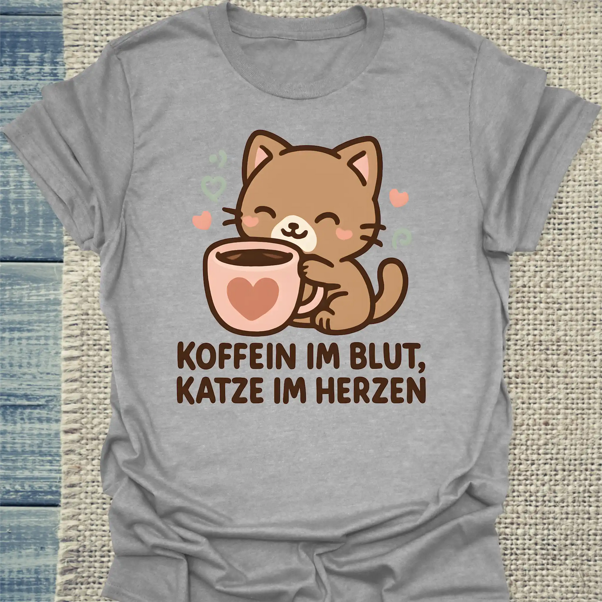 T-Shirt - Koffein im Blut, Katze im Herzen - Unisex - Katze & Kaffee Grau