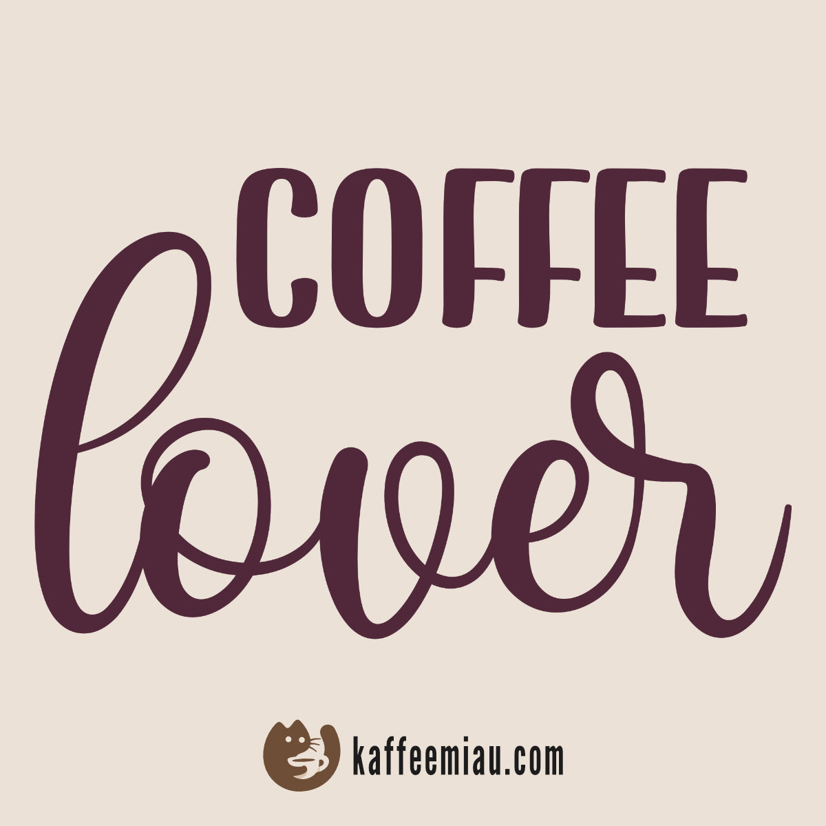 Bild mit dem Text "Kaffeeliebhaber" und einer Liste in deutscher Sprache, die für T-Shirts, Kapuzenpullis, Tassen und Geschenke zum Thema Kaffee wirbt. Enthält ein Katzenlogo und die Website "cillinicaffe.com".