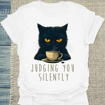 T-Shirt - Judging you silently - Unisex - Katze, Kaffee Weiß