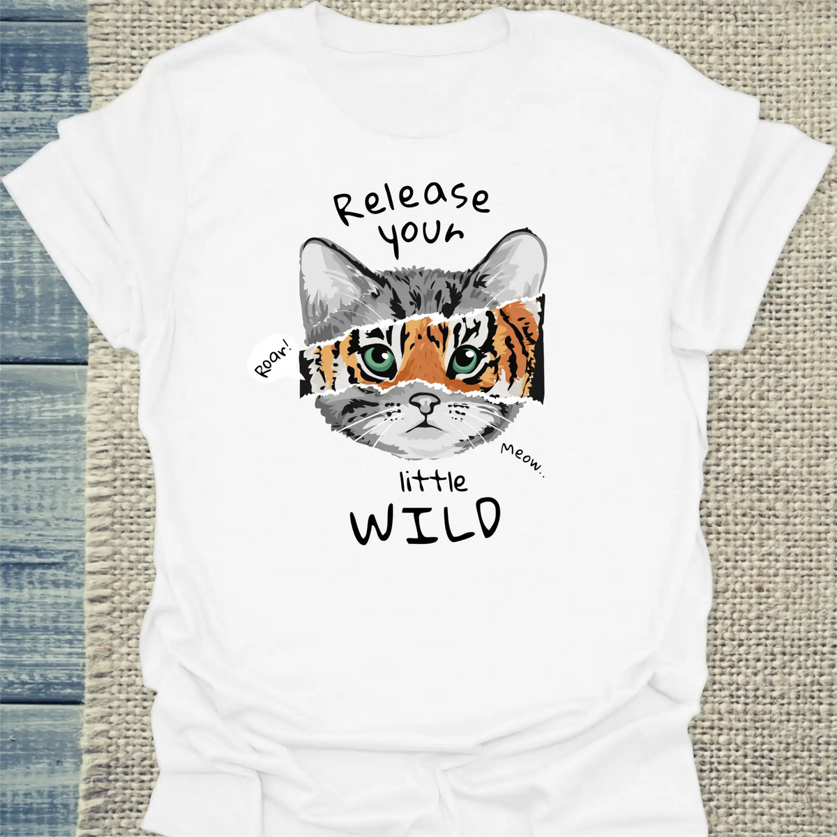 T-Shirt - Release your little wild - Unisex - Katze Weiß